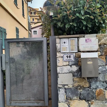 Con Terrazzo E Parcheggio Империя